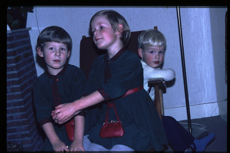 25.Delft dec 1967 Brigitte,Marion,Peter.JPG
